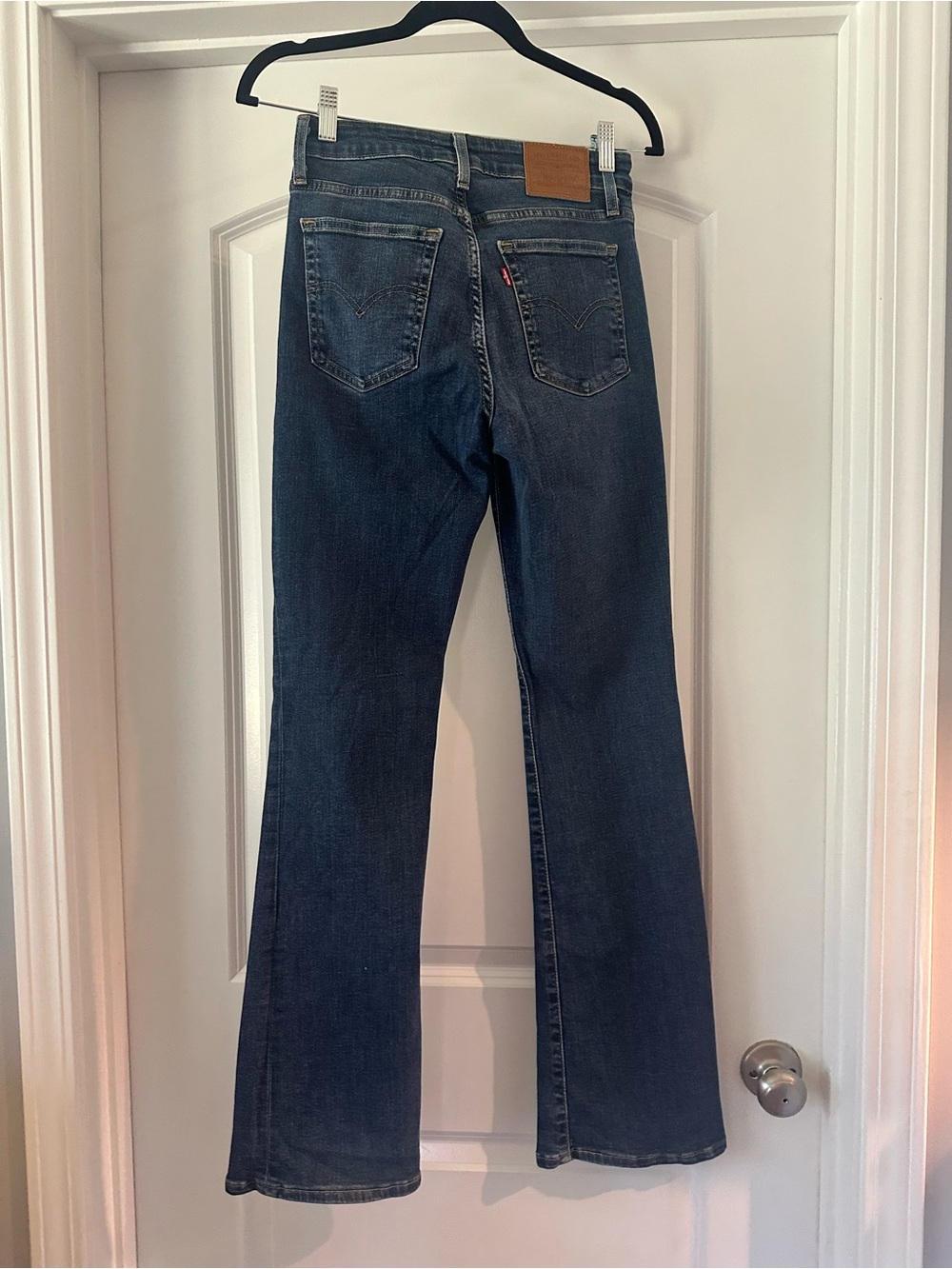 Levi’s 725 High Rise Bootcut - Picture 3 of 4